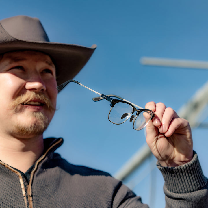 #color_polished-black-silver-clear