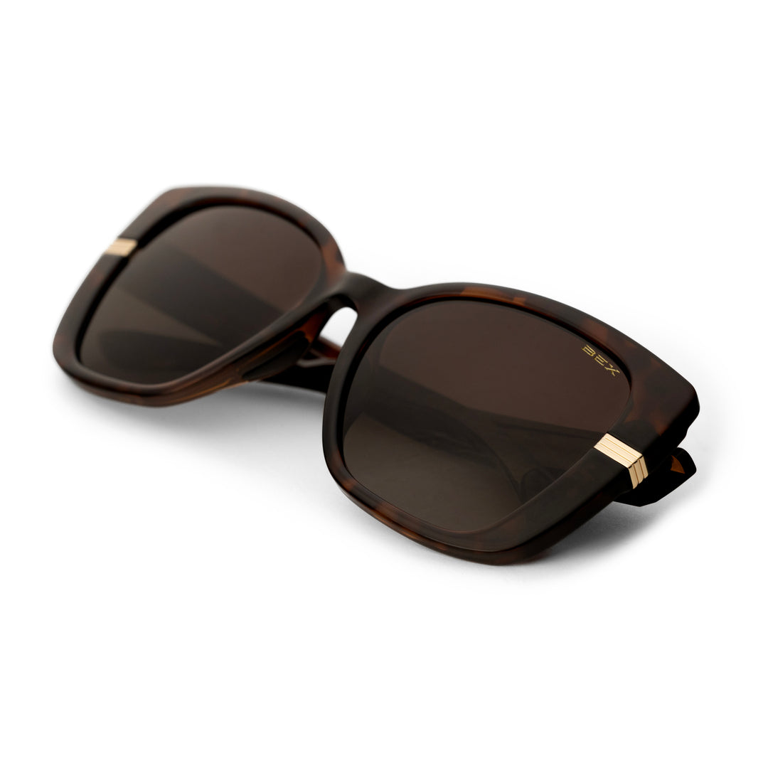 #color_polished-tortoise-brown-brown-gradient
